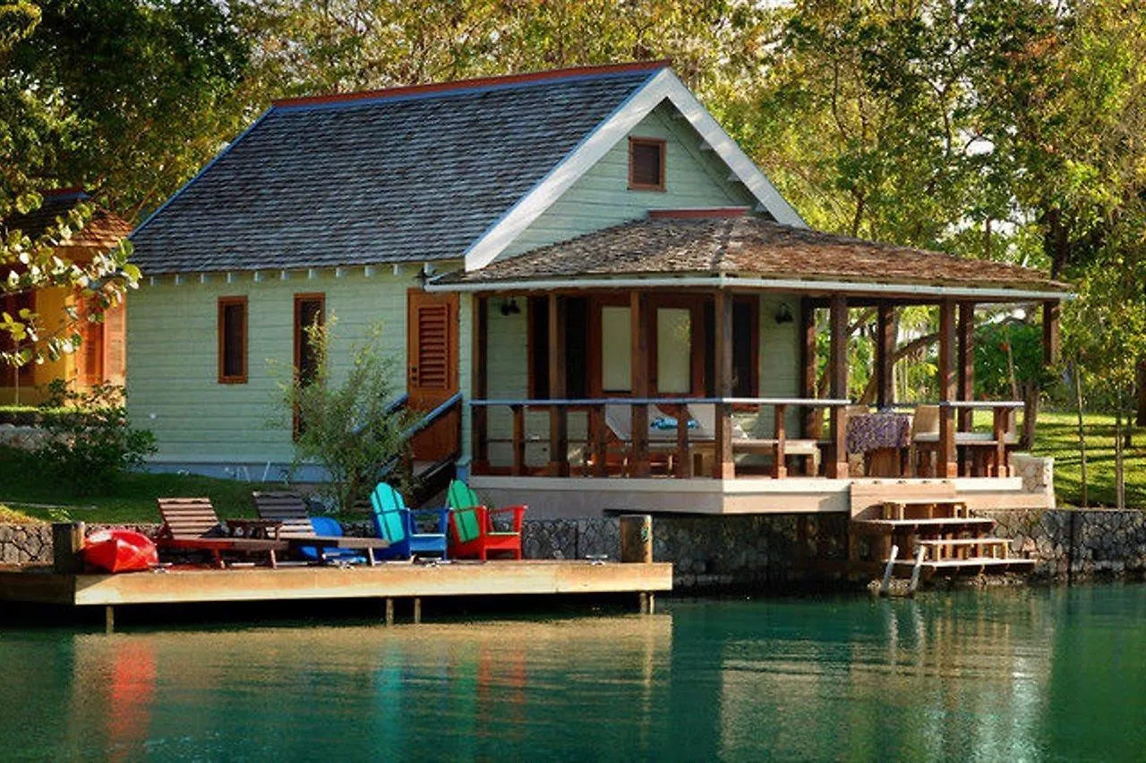 Hotel Goldeneye Oracabessa